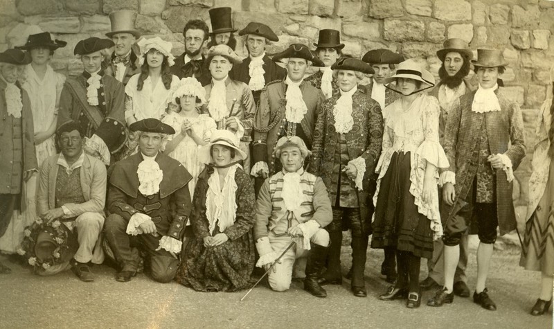 25. John Alden's Choice Pageant (cast), Southampton (1920)